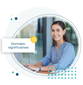 coaching bien être : femme devant un ordinateur